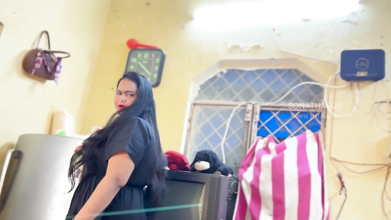 Delivery Boy Delivered More Than Just Food to Beautiful Madam at Home