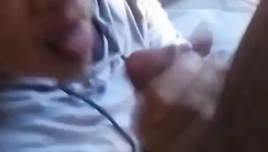 Yüze boşalma ile şehvetli oral seks