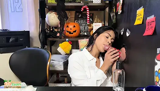 164 Секретарша OCHW у глорихола Мелодия Ночь