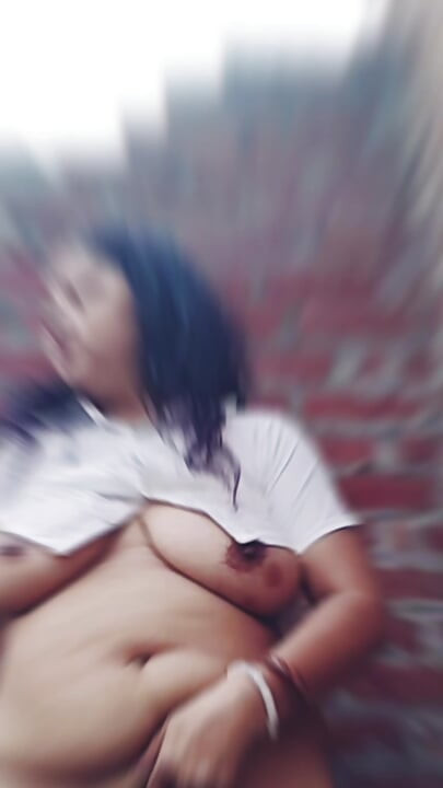 Priya ki choot ka pani