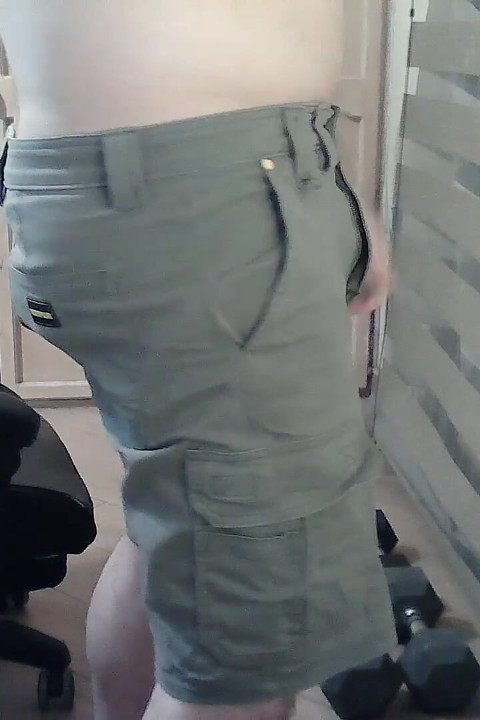 Hot Stud Goes Commando During Leg Day