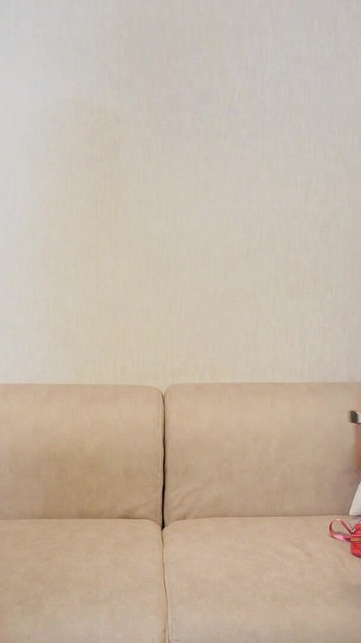 schwager leckt meine muschi!! Ich wurde von meinem schwager beim masturbieren entdeckt und der Bastard brachte mich dazu, seine zu schlucken... | Clip 1