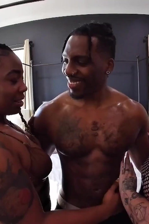 2 cintas, uma bunda sexy ... 1 Trem
