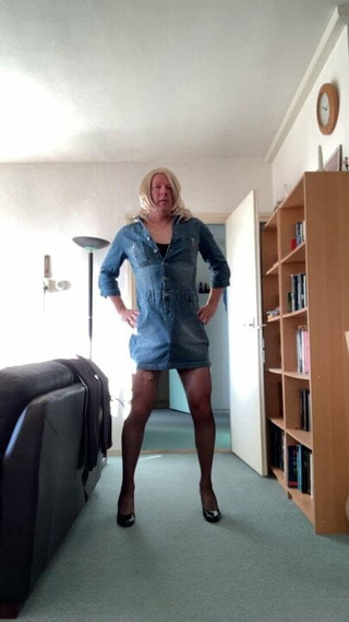 Showing my new denim dress...