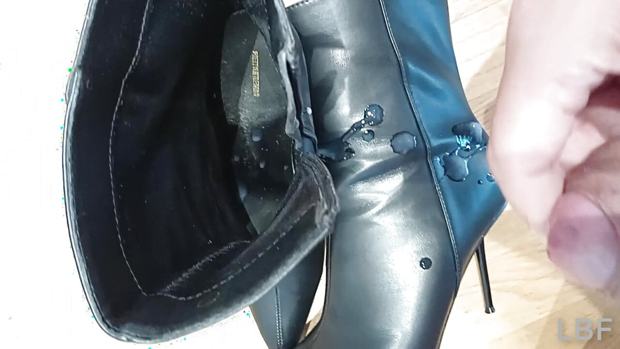 high-heeled ankle boots, German dirty talk