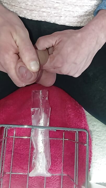 Büyük bir sperm donörü için 49 fışkırma