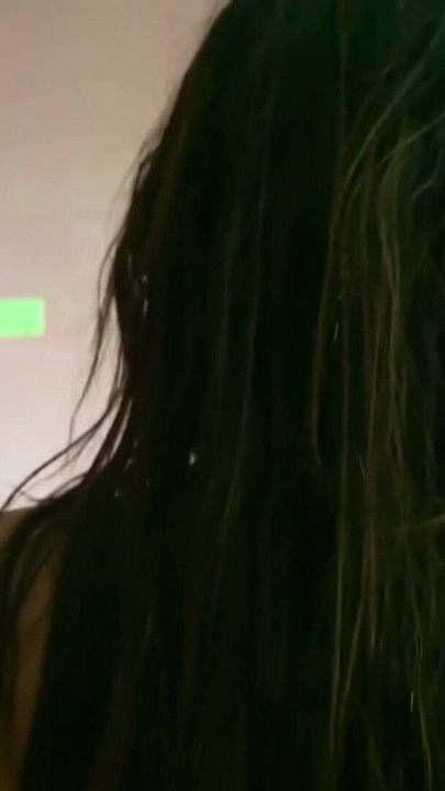 내 방을 쓸어넘기고 그녀의 젖탱이와 엉덩이를 보고 자위를 시작하는 아랍 거유 호텔 메이드, 이제 그녀가 원해... | 클리 2