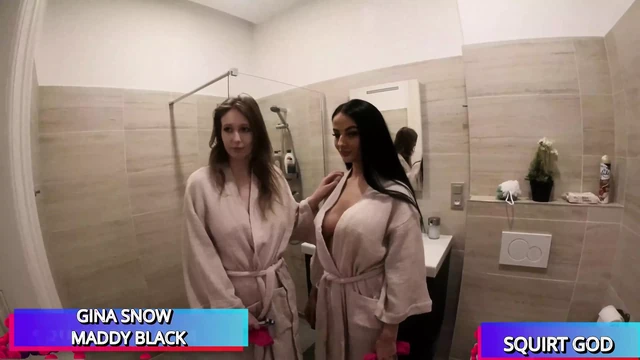 Gina Snow и Maddy Black в сквиртующей оргии с Мэттом и Дином!