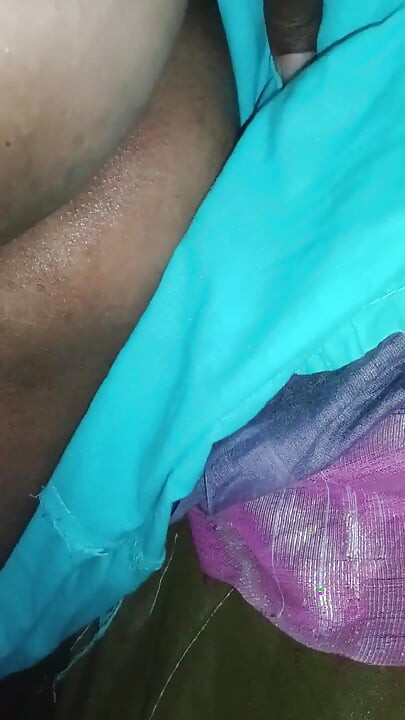 Seks tepat waktu dengan wanita seksi, adik ipar paling cantik baby queen4desi bermain peran