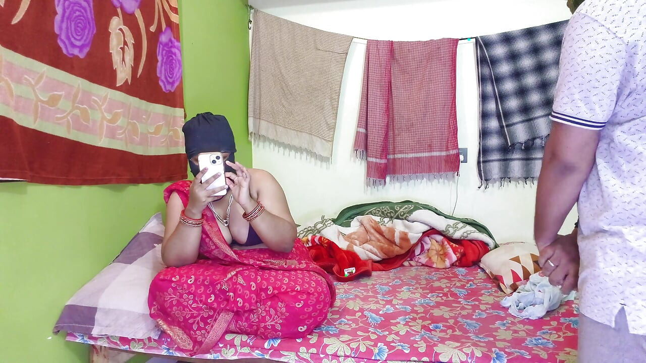 Big Boobs Indian Bhabhi Enjoys Hardcore Sex with Devar in Absence of Husband