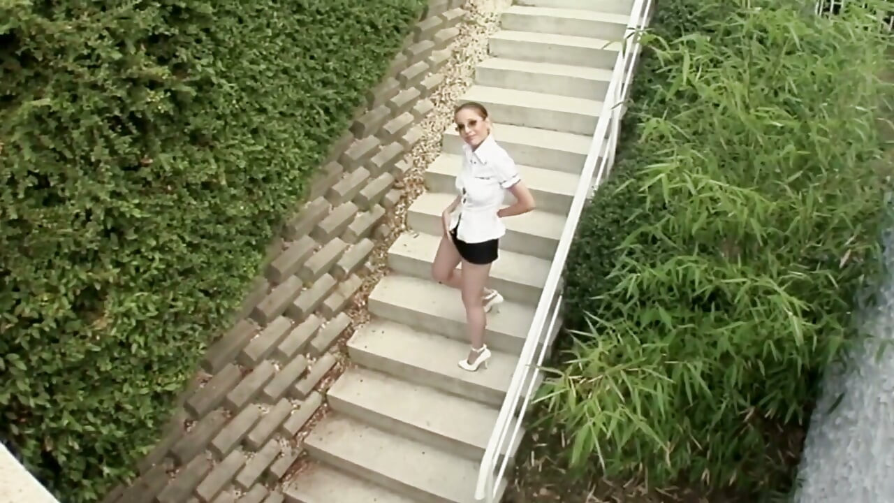 Jenny Bond Euro skinny natural Hungarian bitch with Choky Ice & Freddy Dalton. Anal, pussy fuck with swallow
