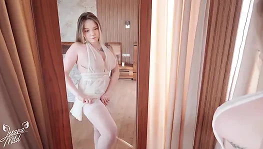 Minyon Genç Kız Yabancının Sıkı Amına Boşaltıyor