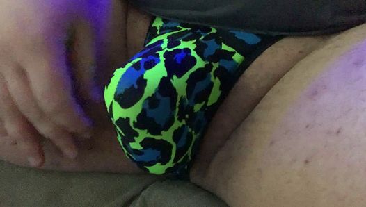 Neon tiger thong bulge chơi