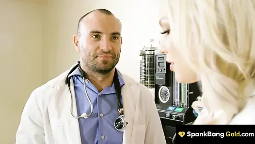 Spankbang gold - kontol besar dokter ini membuat pasiennya toket besar kenzie taylor nggak masuk akal