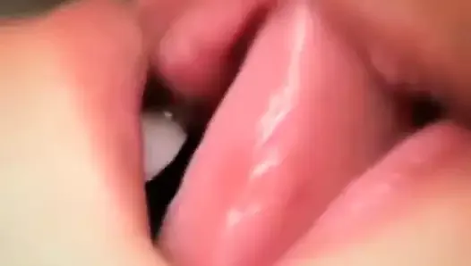 Sliding tongues