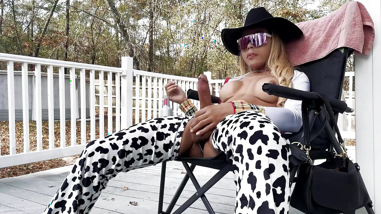 Trans Milkmaid Cowgirl on Fire Daily Cum Harvest