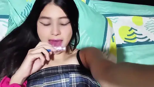 Meine freundin hat große und schöne titten