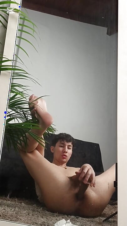 Twink Fucking His Ass with a Big Dildo and Jerking His Big Cock Until Cums