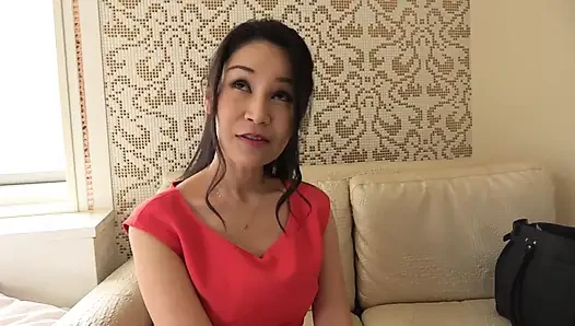 [kağızları Ortadan Kaldırmak Için Yasak Sınıf, Keiko 45 Yaşında]