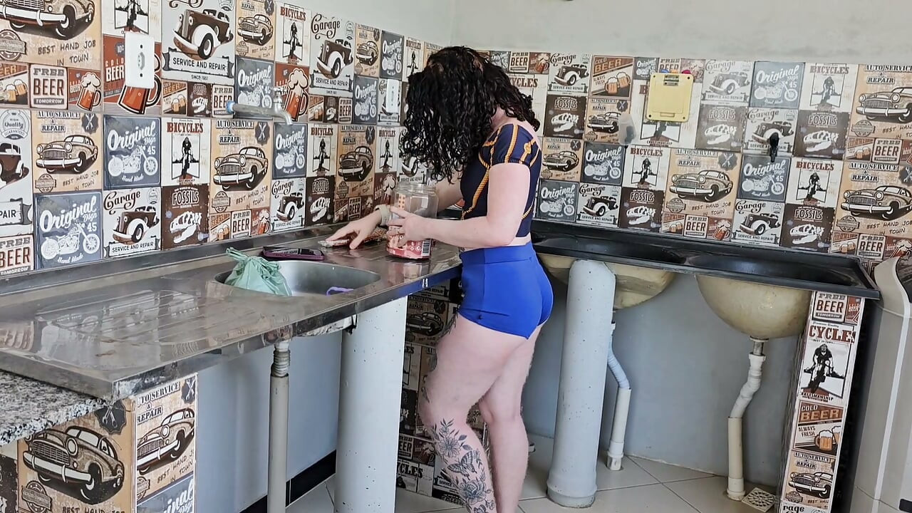 MY HUSBAND VERY NAUGHTY SENT ME A PHOTO I'M YOUR BIG BLACK COCK I GOT VERY HORNY