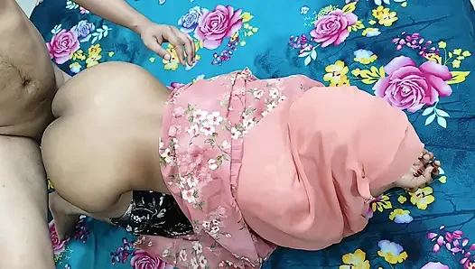 Romantic sex video of Bhabhi and Devar in doggy style.