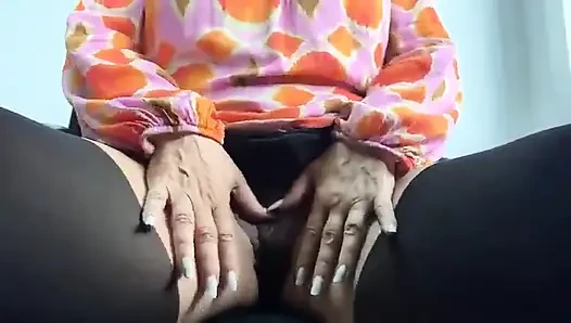 Hot Secretary in Stockings Is Almost Caught by Her Boss Masturbating in ...