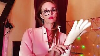 Eva Latex, maîtresse femdom, dominatrice fétiche joue avec une esclave anale, jouets BDSM pervers