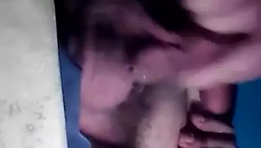 Korkak çük geliyor &amp; damlayan