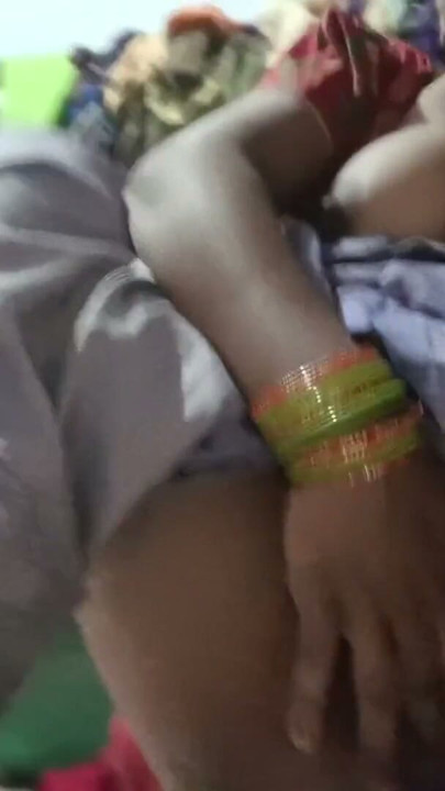 Desi bhabhi i njena neverovatna fengar igra | Klip 1