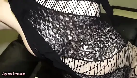 Vollbusige G-cup-königin mit üppigen Kurven wird heruntergezogen und endet mit einem creampie-Belohnungs-Finish