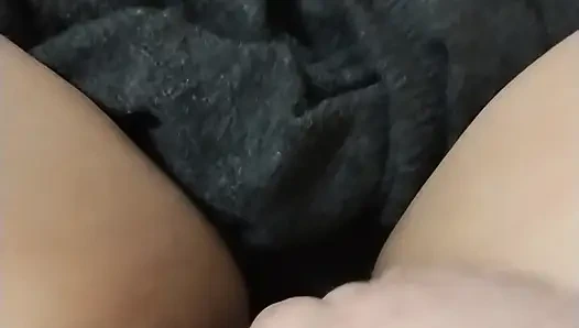 Mollige frau lauter pulsierender orgasmus