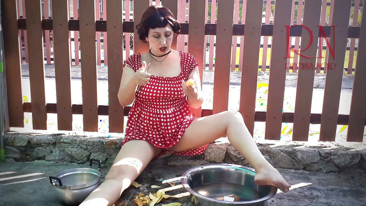 Regina Noir al aire libre Compilación de estilo de vida de nudismo natural