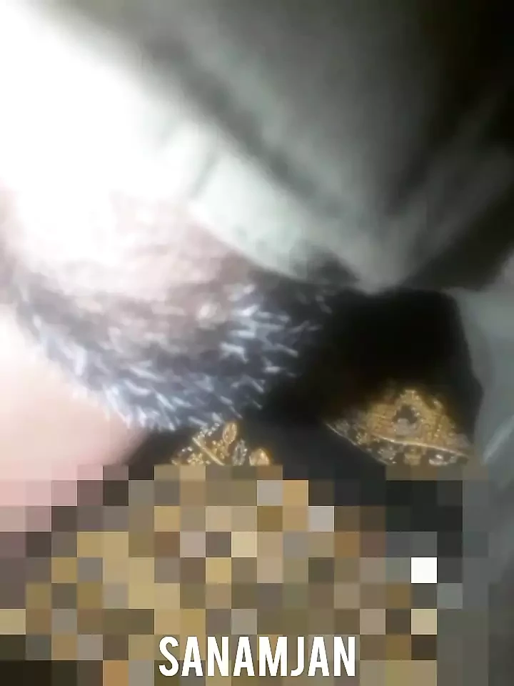 Desi girlfriend ko gar bola k zabardasti chuda WO maxi maghti rhi mm gar Jana ha part 2