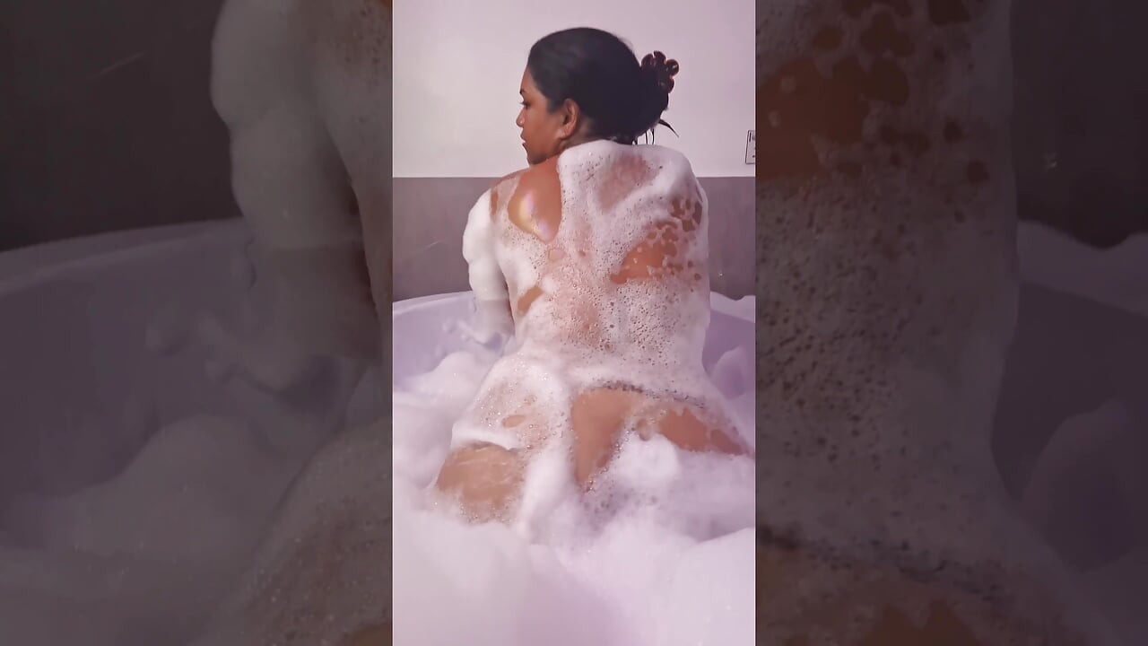 スロッピー・スピット&スワロー:射精前にペニスをグレーズする