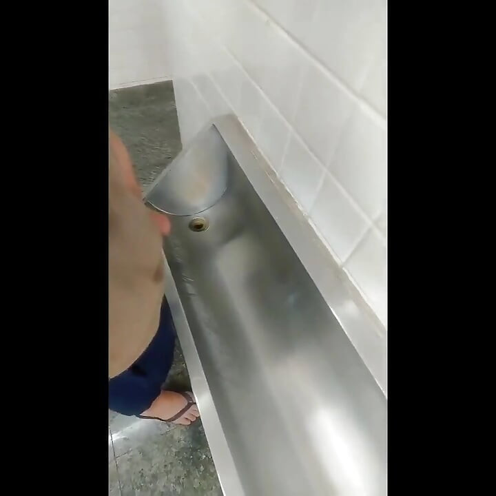 I Visited a City and Ended up Naked in a Public Restroom.