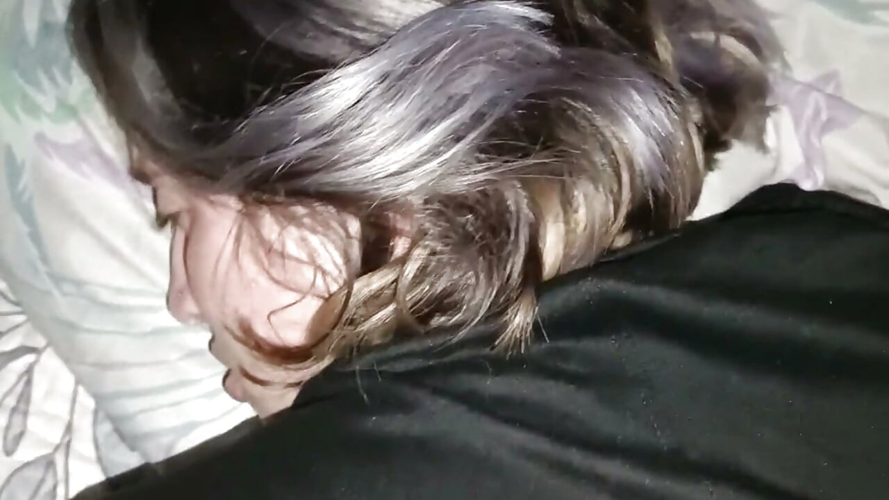 주말에 도착해서 배다른 여동생 5부와 함께 집에 홀로 남겨줘