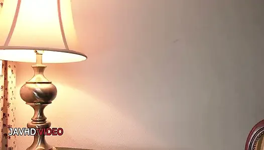 Miu suzuha sizzles lagi asik nyepong kontol intens di rumah