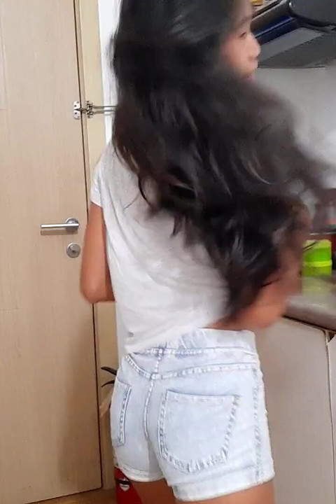 Pee in My Jean Short with Buttplug