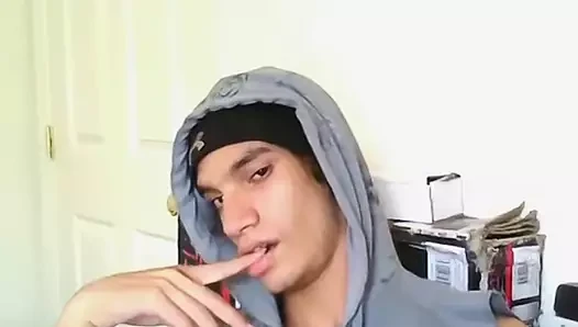 Sevimli twink tristan solo mastürbasyon kapalı büyük horoz önce cumshot