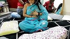 Indische desi bhabhi, romantik mit ihren stiefvater, heiße möpse, nippel, kitzler-muschi