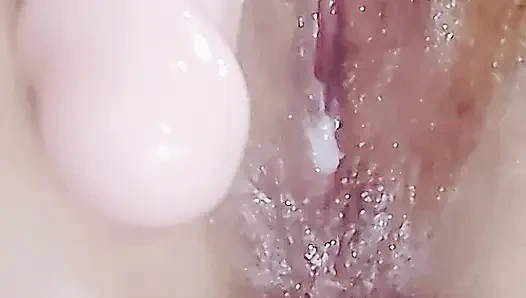 Играя одна с моим, это заполняет меня все до конца