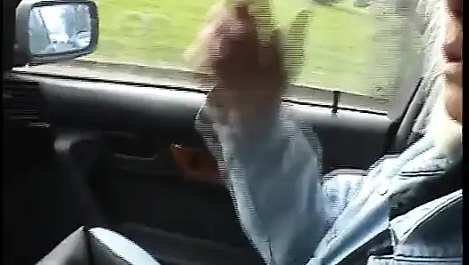 Eve Götürüldü Ve Yüzüne Sarsıldı