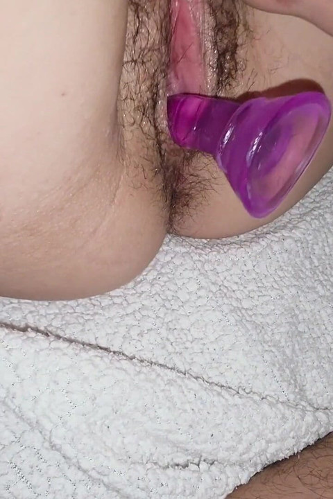 내 형수 보지에서 우유를 빼내는 거야