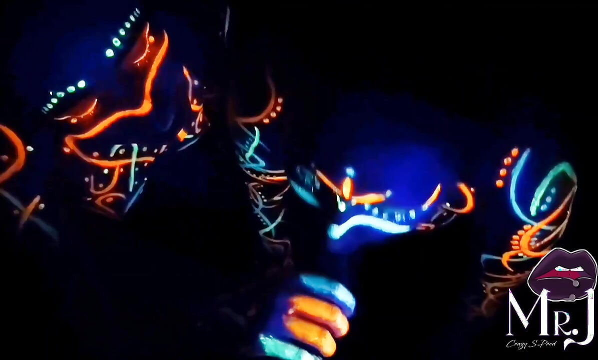 Sex and Uv Painting with Nyx & Dmona