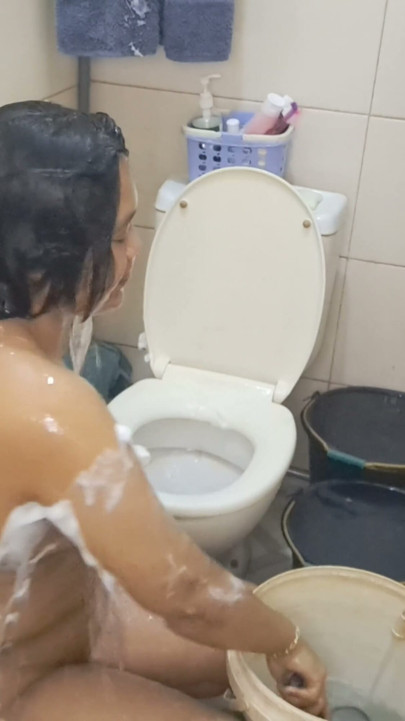 My wife is taking a shower alone | Clip 3