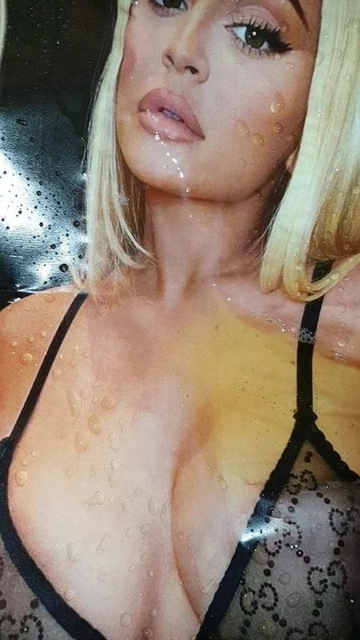 Kylie angepisst