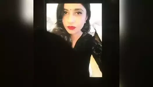 Cum haraç için sevimli kız sara