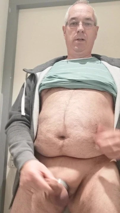 Me jerking, no cum