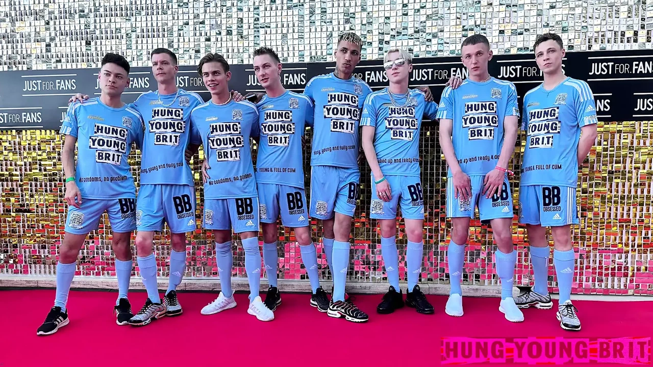 无鞍懒惰的家伙们真的让他们自慰！