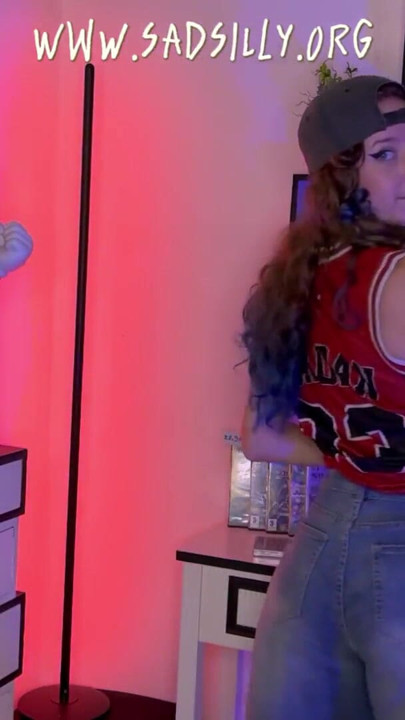 Uma grande colecionadora na buceta, a vendedora da Gamestore quer meu pau! - JOI FR GamerGirl Altgirl | Clipe 2